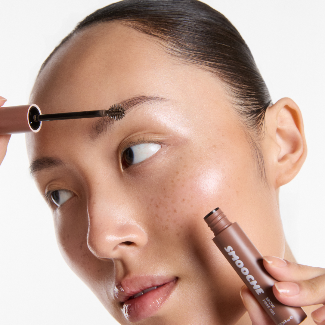 Smooche Fibre Brow Gel Black Application